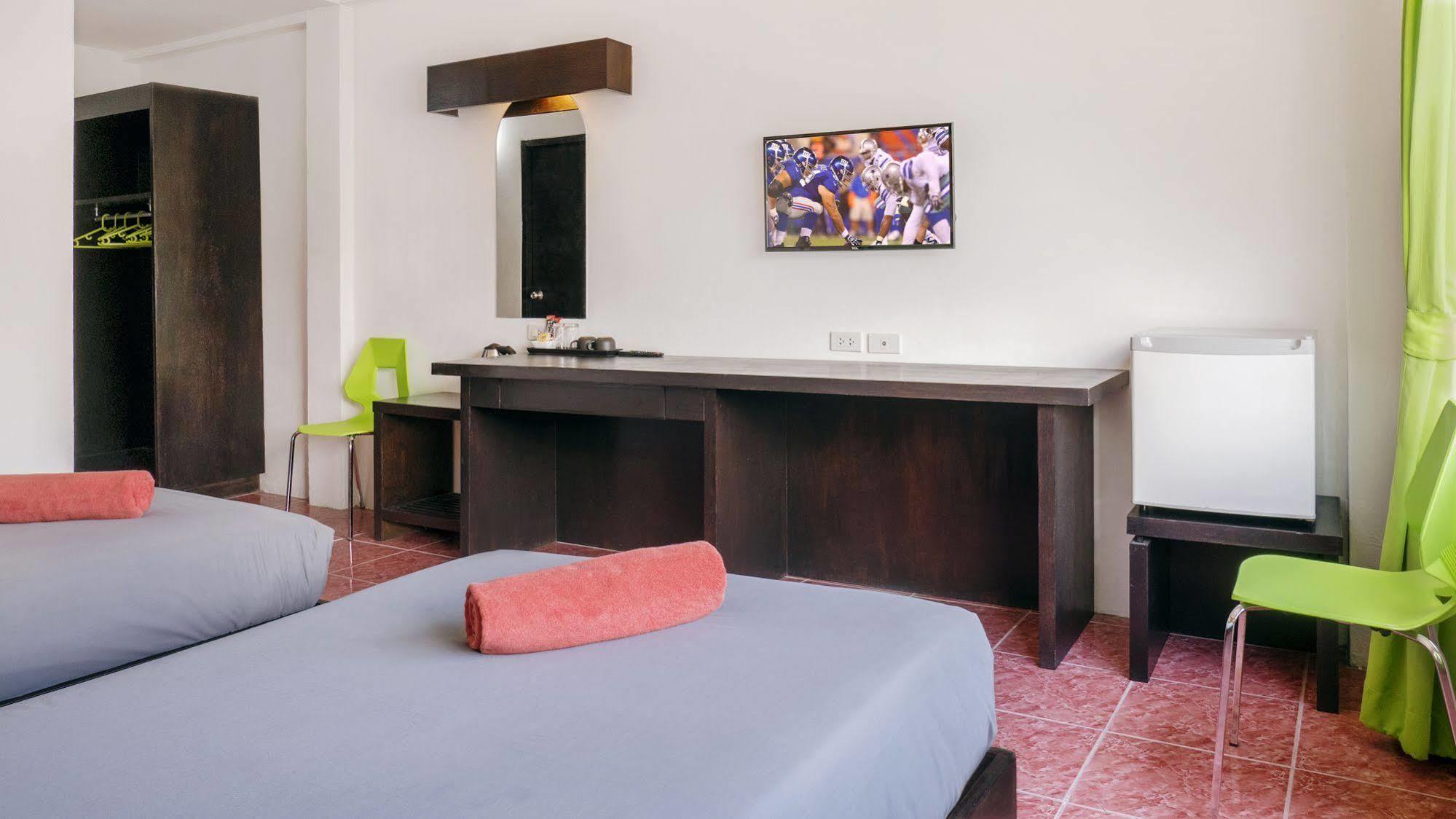 Art Hotel Chaweng Beach Exterior photo